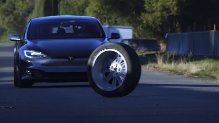 Πώς αποφεύγει ένα Tesla τα εμπόδια που συναντά ενώ κινείται αυτόνομα; 