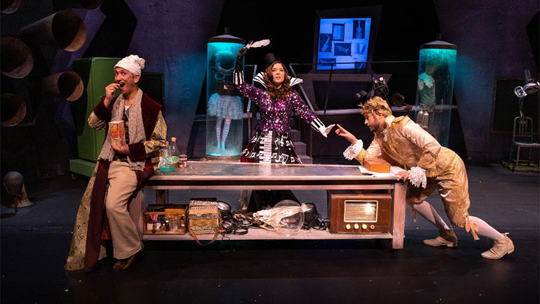 Το μιούζικαλ «Σιωπή, ο βασιλιάς ακούει» του Ν. Κυπουργού επιστρέφει στην Εναλλακτική Σκηνή της ΕΛΣ