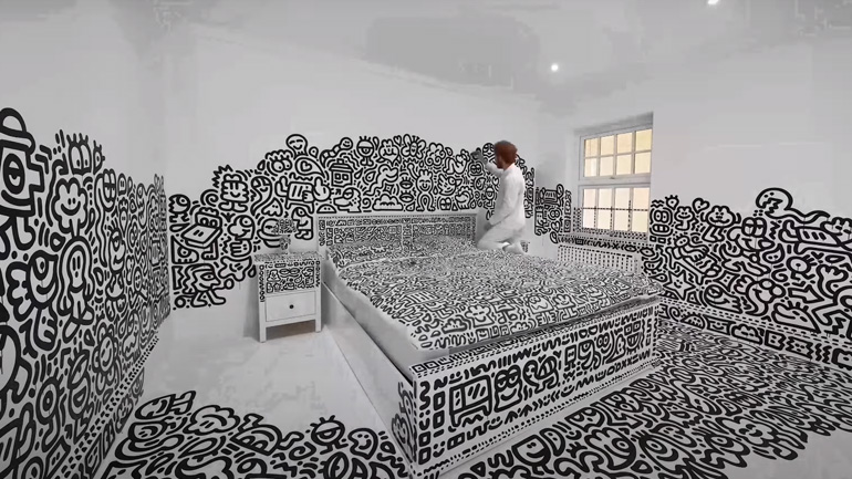 Ο Mr Doodle γεμίζει την έπαυλή του με Doodle Art