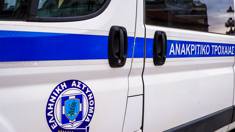 Τροχαίο στην Αγ. Παρασκευή – Τούμπαρε αυτοκίνητο, κλειστή η Μεσογείων