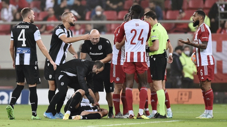 Super League: Πρόστιμο 13.000 ευρώ στον Ολυμπιακό για το ντέρμπι με τον ΠΑΟΚ