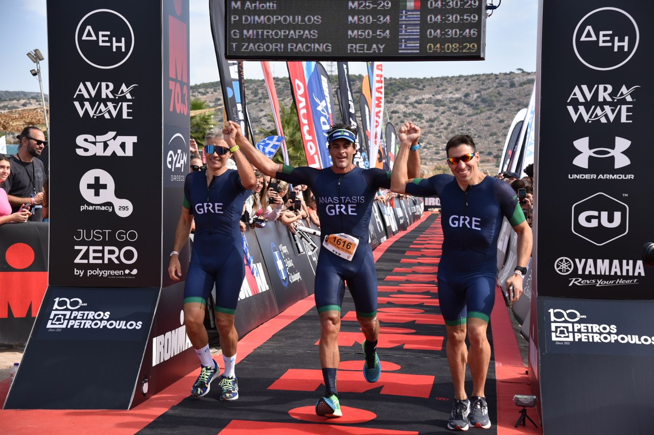 Μία ακόμη τριάδα Ελλήνων αθλητών, αποτελούμενη από δύο αδέλφια τους Γιώργο και Αναστάση και τον συναθλητή τους