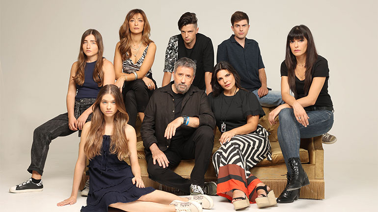 «Κάνε ότι κοιμάσαι»: Η συμμορία βρίσκεται στα πρόθυρα διάλυσης