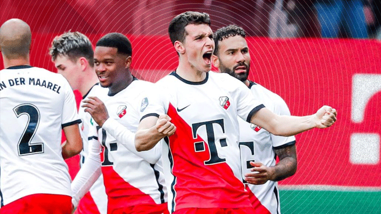 Ολλανδία: Γκολ ο Δουβίκας, νίκησε η Ουτρέχτη