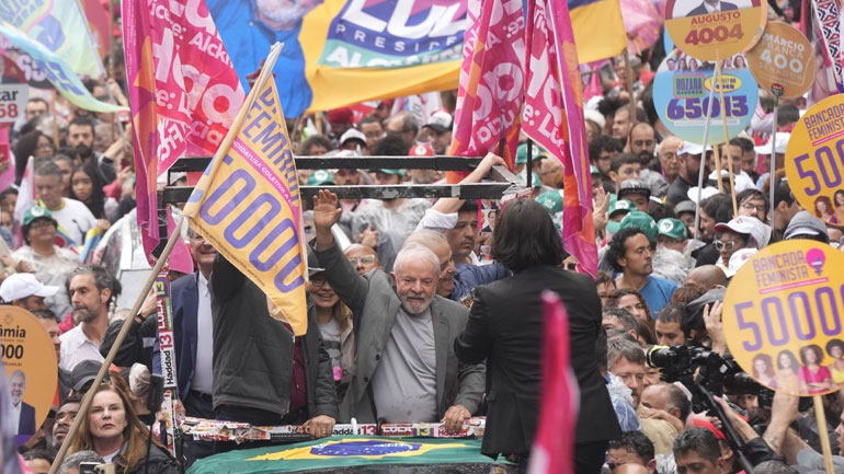 Βραζιλία: Στις 7 μονάδες το προβάδισμα του Λούλα έναντι του Μπολσονάρου