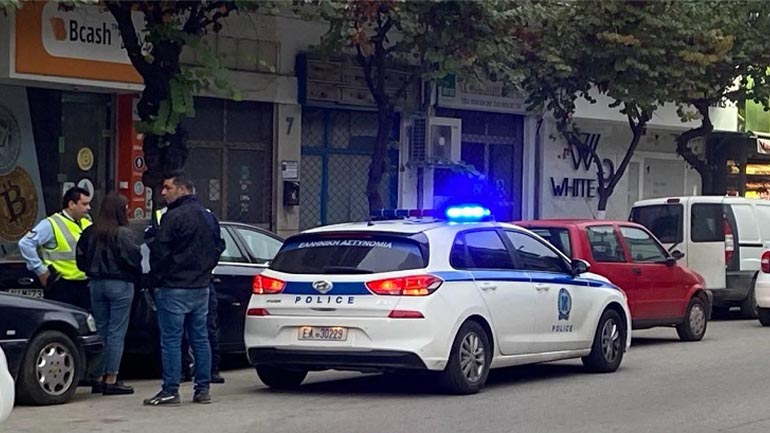 Θεσσαλονίκη: ΙΧ παρέσυρε γυναίκα με ηλεκτρικό πατίνι