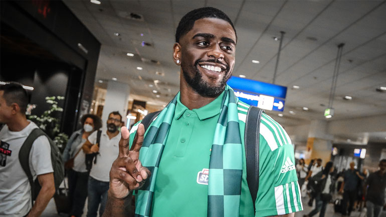 Μπέικον: «Με τη δική μου προσθήκη μπορούμε να νικήσουμε τον Ολυμπιακό»