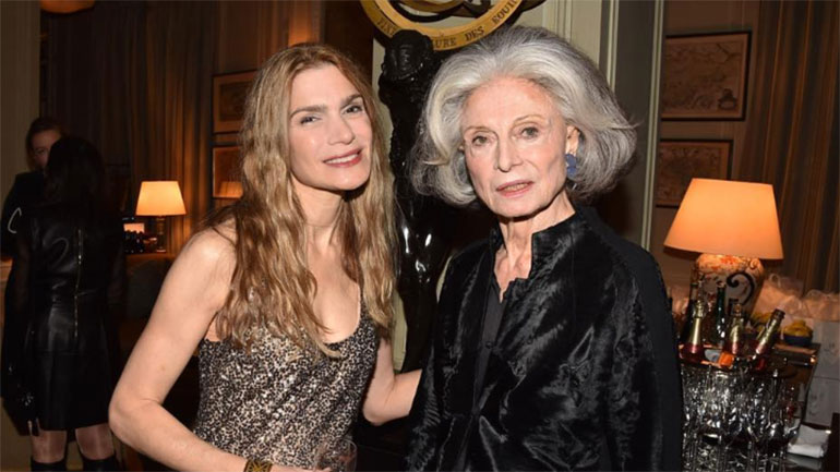 Φαγητό, λουλούδια και φαντασία στο πρώτο βιβλίο της Ντίντα Μπλερ