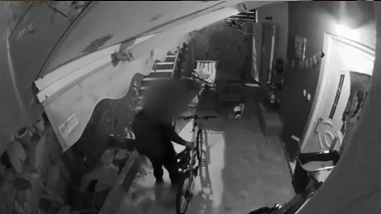 Βίντεο από την κλοπή  ποδηλάτου στο Περιστέρι – Το βρήκαν στην Ομόνοια