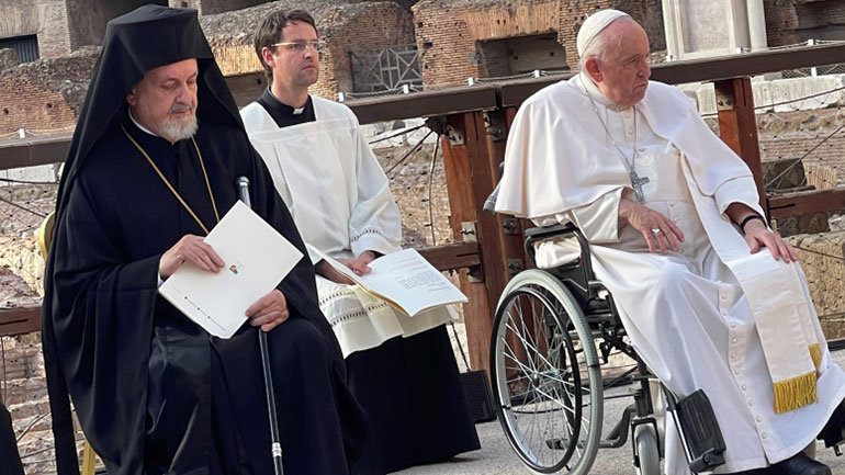 Ρώμη: Έκκληση για παγκόσμια ειρήνη από τον Πάπα Φραγκίσκο και τον Μητροπολίτη Χαλκηδόνος
