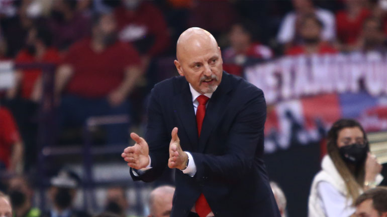 Ομπράντοβιτς: «Περιμένω ένα συναρπαστικό ματς στο ΣΕΦ»