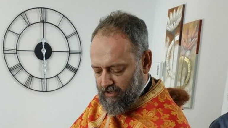 Θρίλερ με τον θάνατο Αρχιμανδρίτη στην Κυψέλη – Βρέθηκε απαγχονισμένος στο διαμέρισμά του