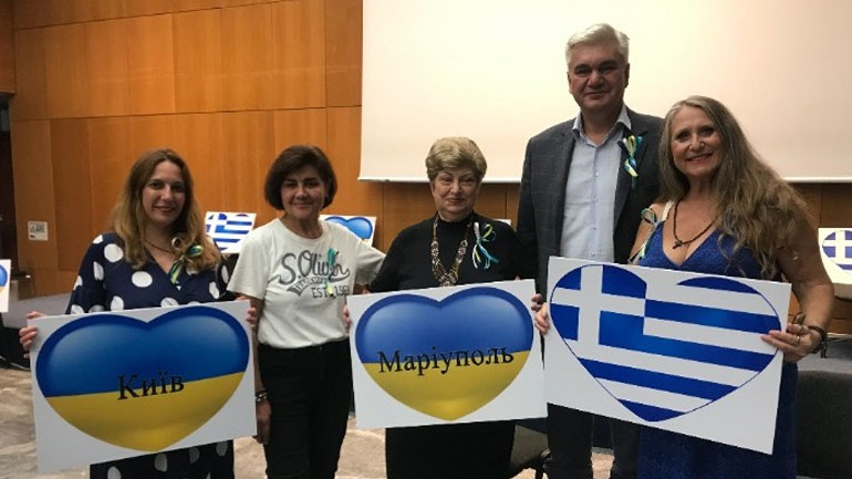 Θεσσαλονίκη: Ομογενείς από τη Μαριούπολη τίμησαν την επέτειο της 28ης Οκτωβρίου