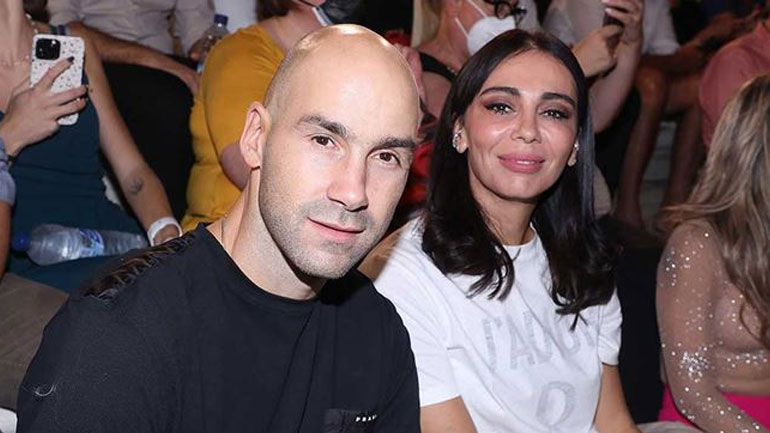 Ολυμπία Χοψονίδου – Βασίλης Σπανούλης: Χαλαροί και ευδιάθετοι σε έξοδό τους στο κέντρο της Αθήνας