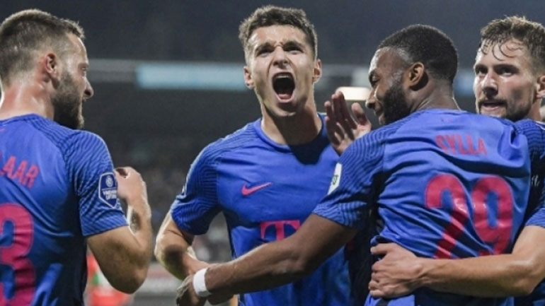 Ολλανδία: Τρομερό γκολ από τον Δουβίκα απέναντι στη Χέρενφεν!