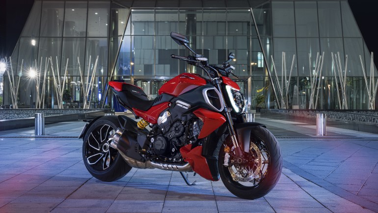 Νέα Ducati Diavel V4 με 168 ίππους!