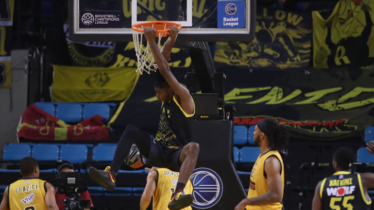 O Άρης έσπασε το αήττητο της ΑΕΚ, πέρασε νικηφόρα με 76-63 από τα Άνω Λιόσια