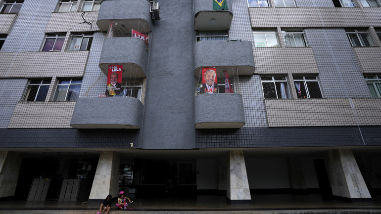 Βραζιλία: Σήμερα ο δεύτερος γύρος των προεδρικών εκλογών ανάμεσα στον Μπολσονάρου και τον Λούλα