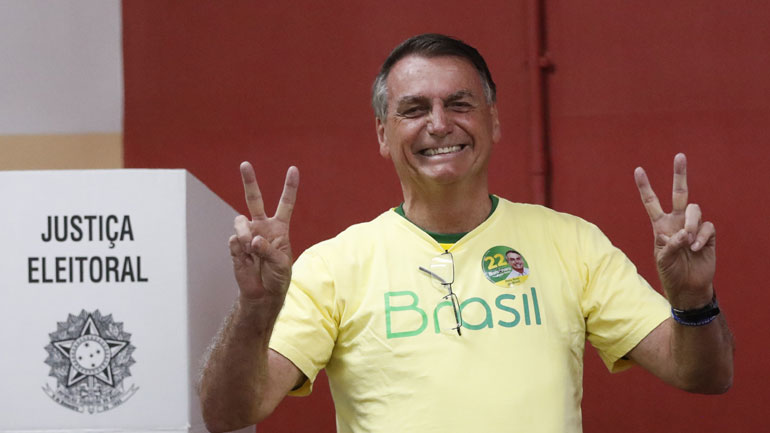 Βραζιλία-προεδρικές εκλογές: Οριακό προβάδισμα Μπολσονάρου με το 51% των ψήφων καταμετρημένο