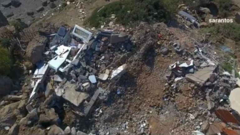 Εναέρια πλάνα από την κατολίσθηση του τεράστιου βράχου στην Κρήτη που έσπειρε τον θάνατο