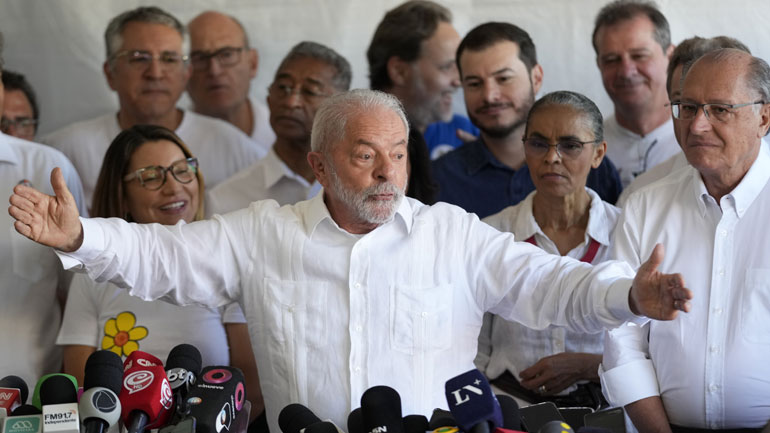 Βραζιλία-προεδρικές εκλογές: Προβάδισμα Λούλα με το 95% των ψήφων καταμετρημένο