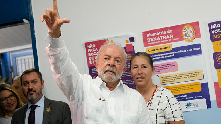 Βραζιλία: Η νίκη του Λούλα στις εκλογές φέρνει ένα νέο «ροζ κύμα» στη Λατινική Αμερική;