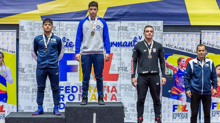 Πάλη: Τρία «γαλανόλευκα» μετάλλια στο Βαλκανικό πρωτάθλημα U17