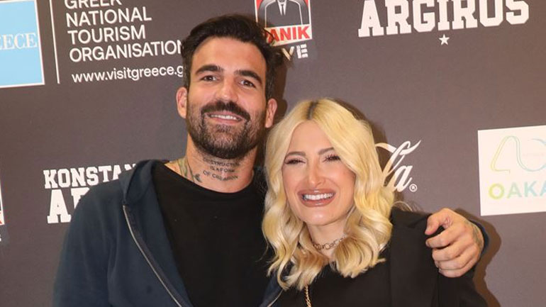 Ιωάννα Τούνη: Με φουσκωμένη κοιλιά στη συναυλία του 50Cent – Στο πλευρό της ο Δημήτρης Αλεξάνδρου