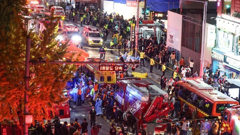 Ν. Κορέα: «Συγγνώμη» του υπ. Εσωτερικών για την τραγωδία με τους 156 νεκρούς – Αυξάνεται η οργή των πολιτών