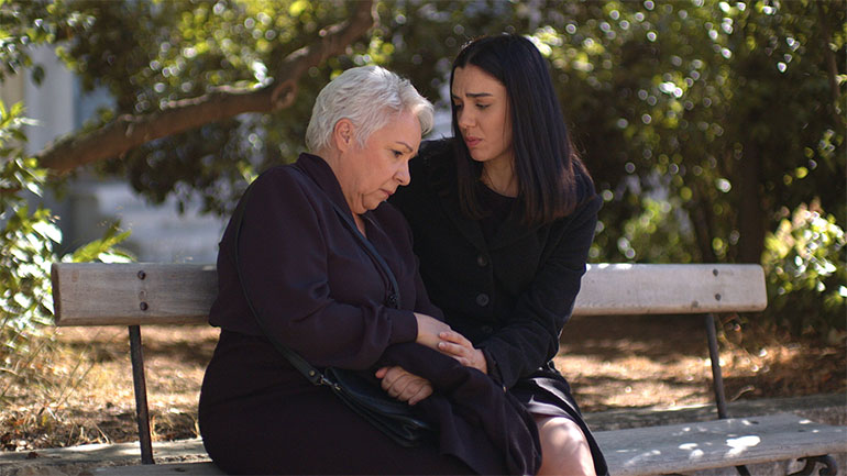 «Τα καλύτερά μας χρόνια»: Η ζωή και ο θάνατος συμπορεύονται στο σπίτι των Αντωνόπουλων