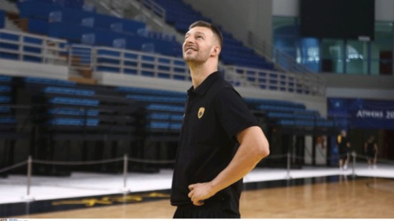 Μπάσκετ: Το όνομα του Στέβαν Γέλοβατς δίνει η ΚΑΕ ΑΕΚ στο γυμναστήριο εντός του κλειστού των Άνω Λιοσίων
