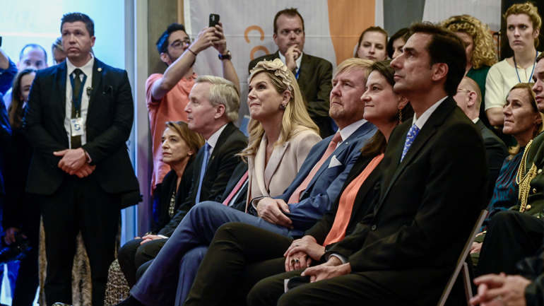 Επίσκεψη του βασιλικού ζεύγους της Ολλανδίας στο 2ο Λύκειο Αθηνών