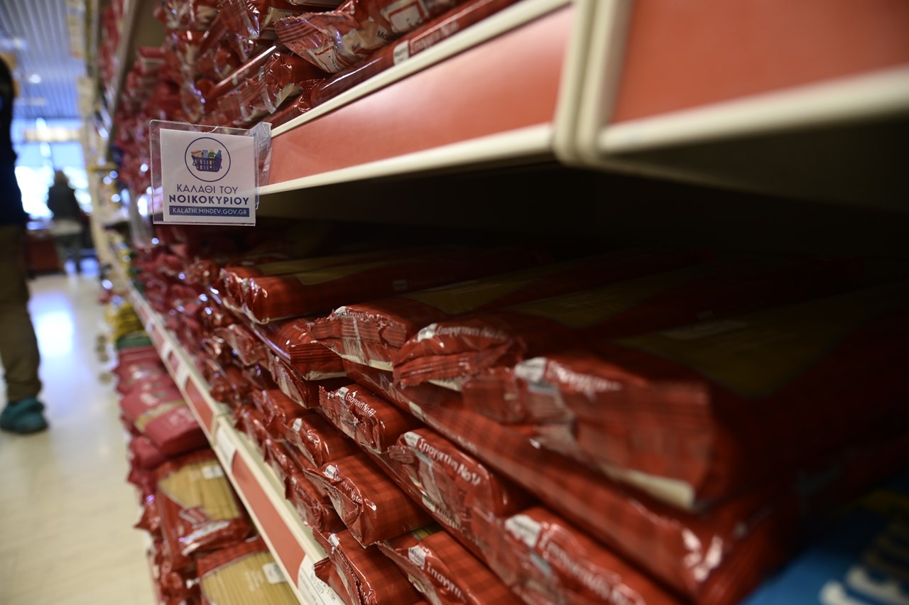 Ράφι με μακαρόνια Νο 6 - προϊόν από το «καλάθι του νοικοκυριού»