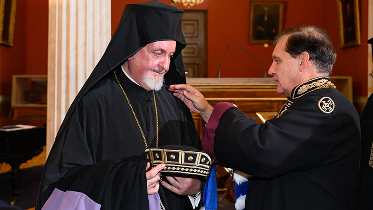 Επίτιμος διδάκτορας του ΕΚΠΑ ο Γέρων Χαλκηδόνος κ. Εμμανουήλ