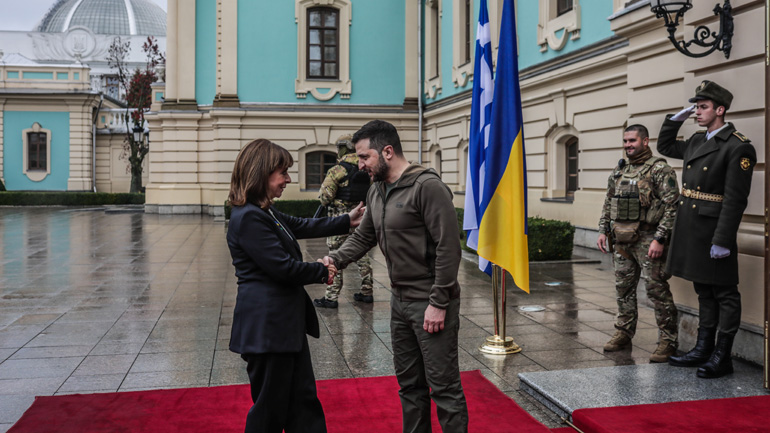 Σακελλαροπούλου: Η Ελλάδα τάσσεται σθεναρά υπέρ της λογοδοσίας των υπαιτίων για τα εγκλήματα πολέμου