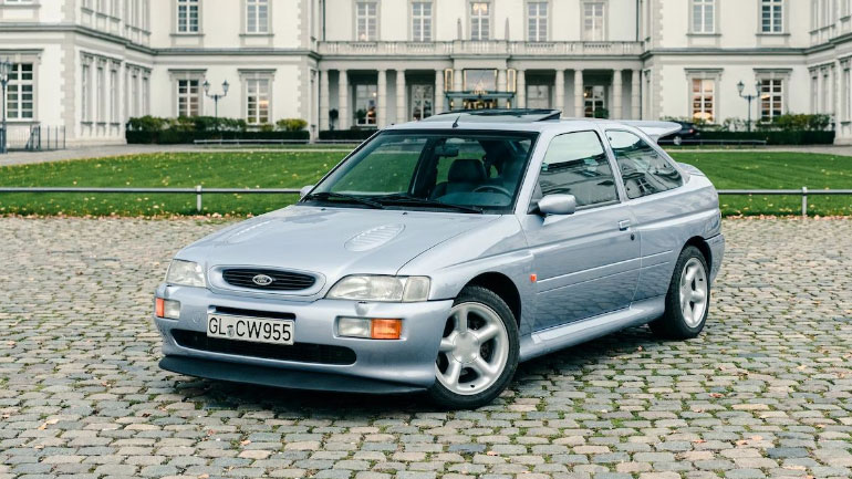 Σε δημοπρασία το τελευταίο Ford Escort RS Cosworth 