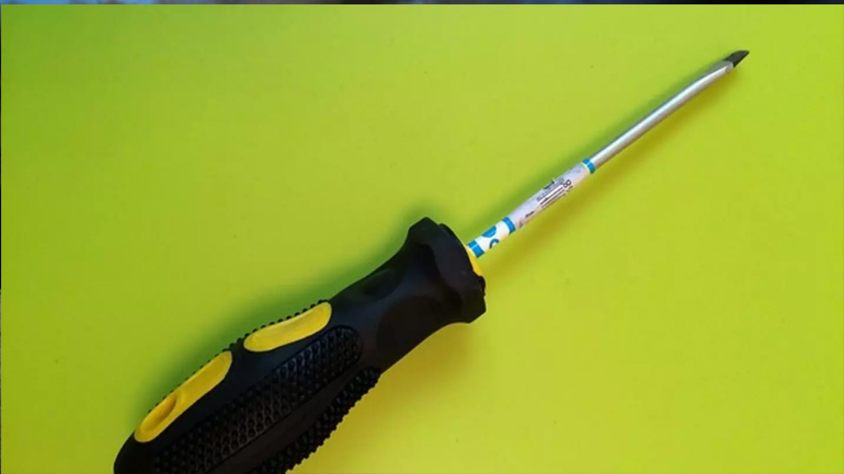 Kρήτη: Τραυμάτισε με κατσαβίδι την εν διαστάσει σύζυγο του