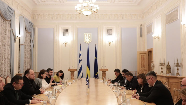 Συνάντηση Σακελλαροπούλου με τον πρόεδρο του Κοινοβουλίου της Ουκρανίας