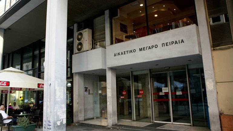 Στον εισαγγελέα Πειραιά ασυνείδητος οδηγός που παρέσυρε κι εγκατέλειψε ηλικιωμένη