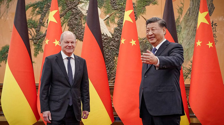 Ο Καγκελάριος Scholz στην Κίνα εν μέσω ερωτημάτων σχετικά με τη στρατηγική του