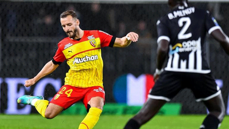 Γαλλία: Εδραιώνεται στη δεύτερη θέση η Λανς, 2-1 την Ανζέ