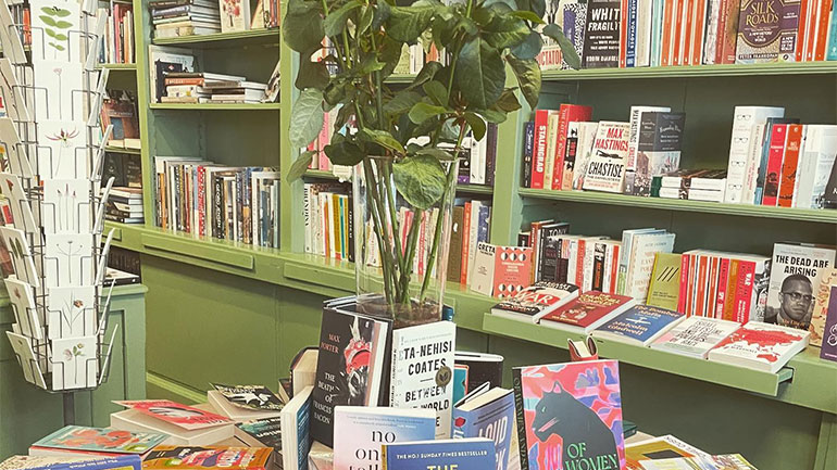 Βιβλία στην ελληνική γλώσσα γίνονται ανάρπαστα στην «καρδιά» της Χάγης