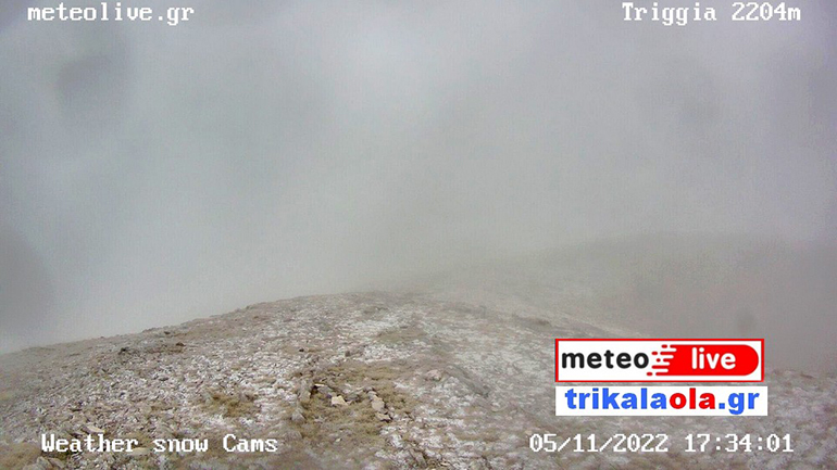 Τα πρώτα χιόνια της χρονιάς σε κορυφή των Τρικάλων