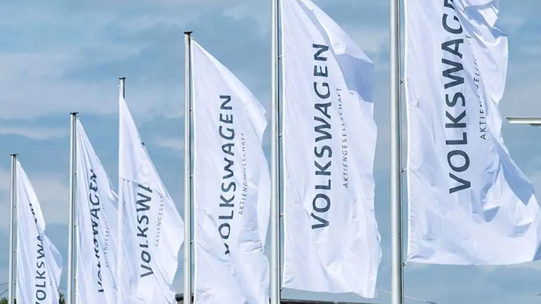 Συνεχίζεται το «μαύρο» στο Twitter από τις κορυφαίες αυτοκινητοβιομηχανίες