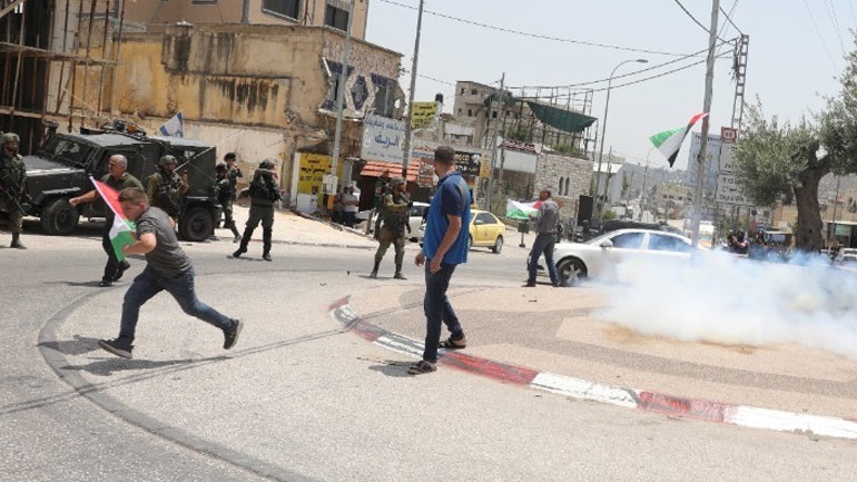 Νεκρός 18χρονος Παλαιστίνιος από ισραηλινά πυρά