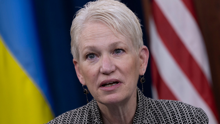 Στην Τουρκία για αμυντικές διαβουλεύσεις η υφυπουργός Άμυνας των ΗΠΑ Σελέστ Γουόλαντερ