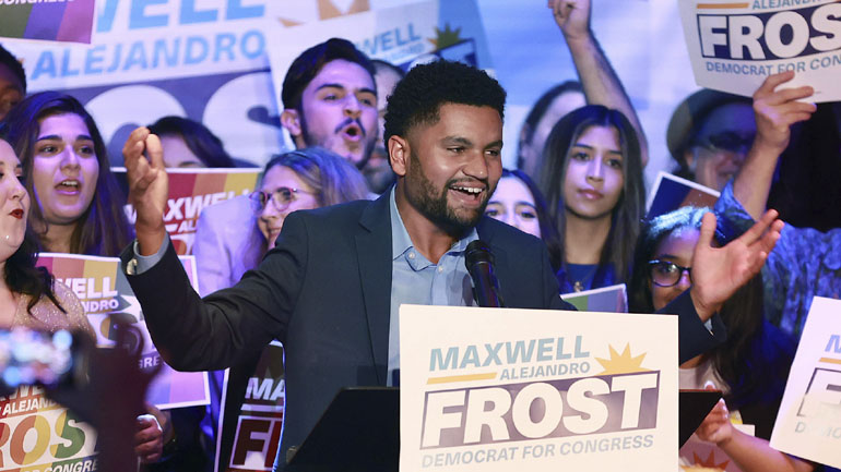 Μάξγουελ Φροστ: Ο πρώτος αντιπρόσωπος της «γενιάς Ζ» στο αμερικανικό Κογκρέσο