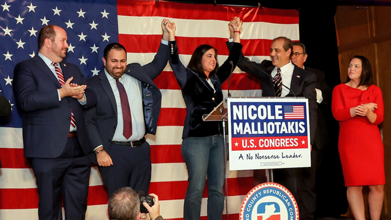 Ενδιάμεσες εκλογές: Oι Ελληνοαμερικανοί βουλευτές που επανεκλέγονται