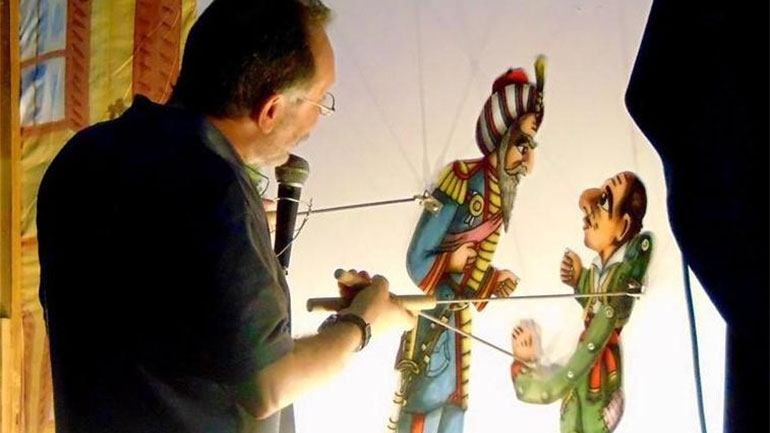 «Στη γειτονιά του Καραγκιόζη» στο θέατρο Μπέλλος