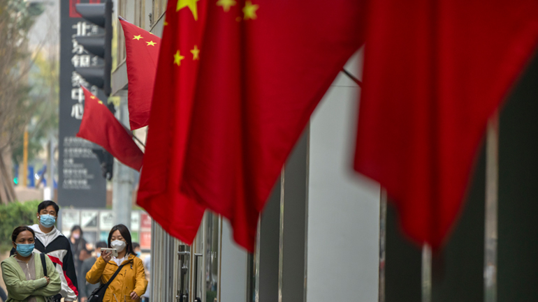 Κίνα: Οι αρχές κατέστρεψαν 3.000 τόνους προϊόντων απομίμησης αξίας 69 εκατ. δολαρίων